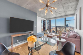Water Views, 40th Floor Sub-Penthouse! Entire Condo in the heart of Vancouver City Centre
